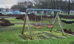 بريطانيا.. اكتشاف "مرعب" لـ 170 قنبلة تحت ملعب أطفال